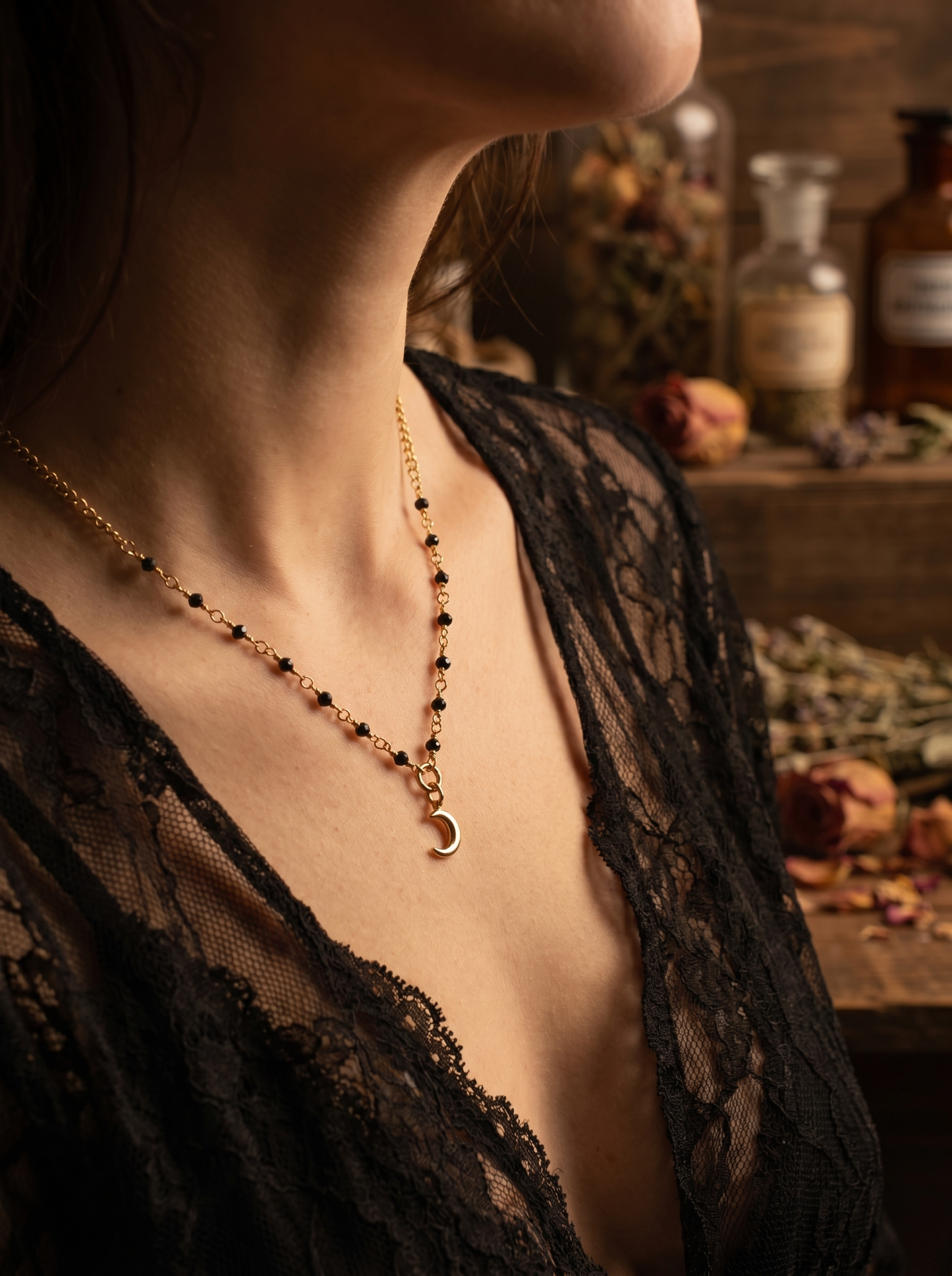 Gold mini moon onyx necklace