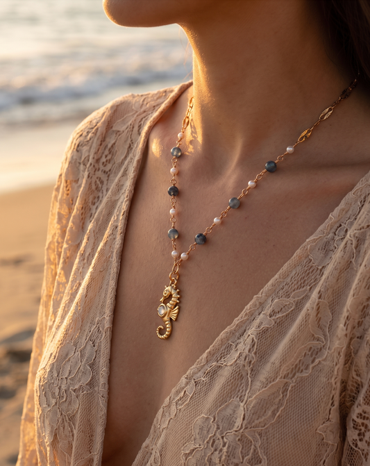 Nacar Seahorse | Pearls & Aquamarine | Gold | Necklace