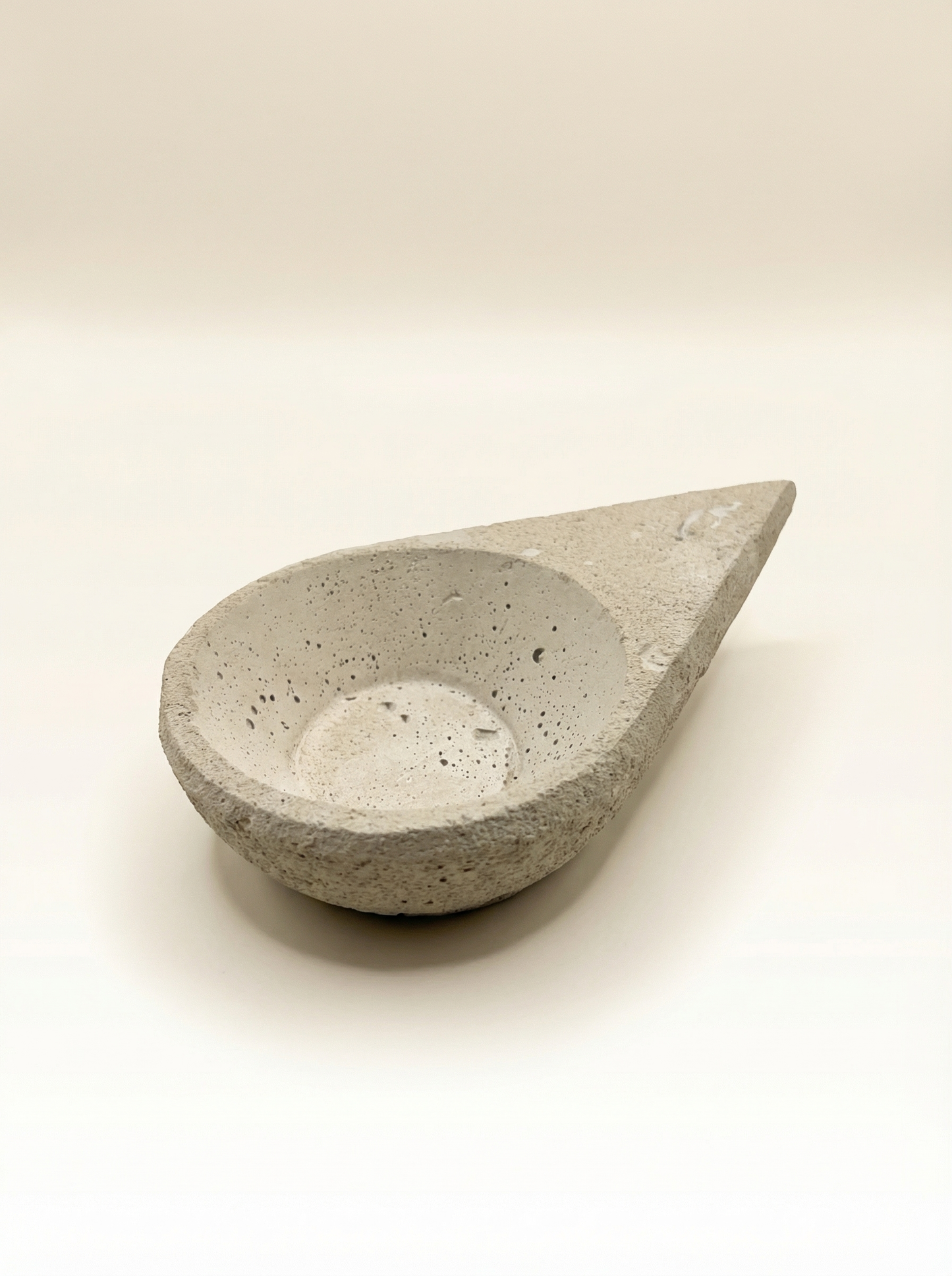 Sagrada Madre Triangular Burner